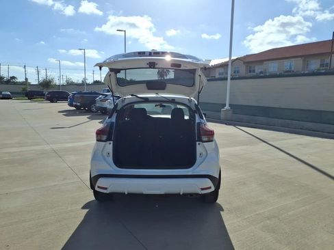 Used 2024 Nissan Kicks SV FWD image 21