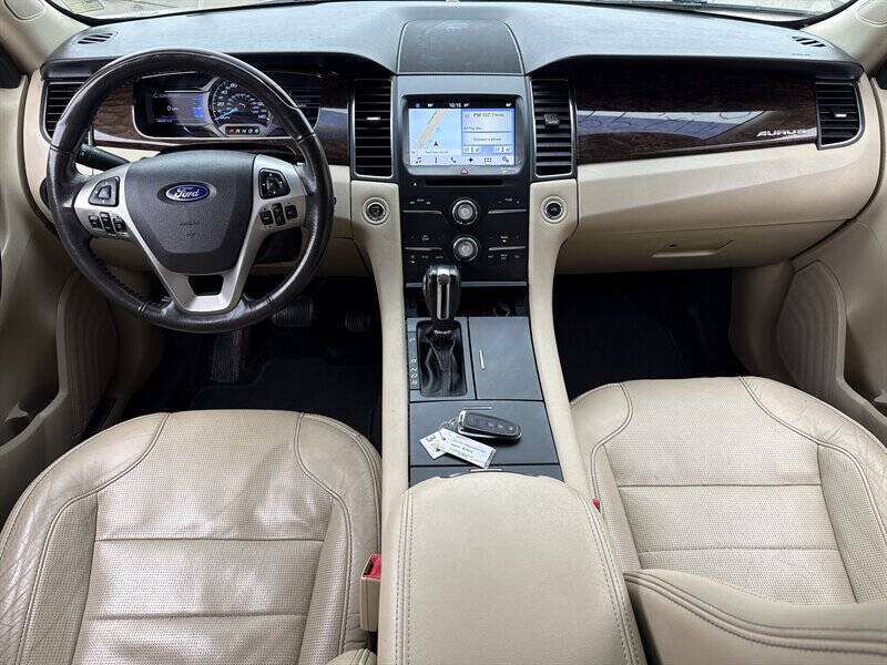 Used 2016 Ford Taurus Limited FWD image 24