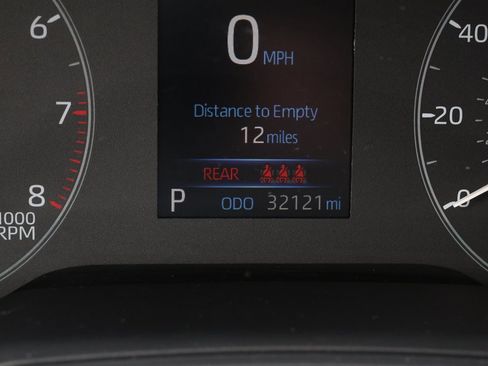 Used 2024 Toyota Corolla LE image 4