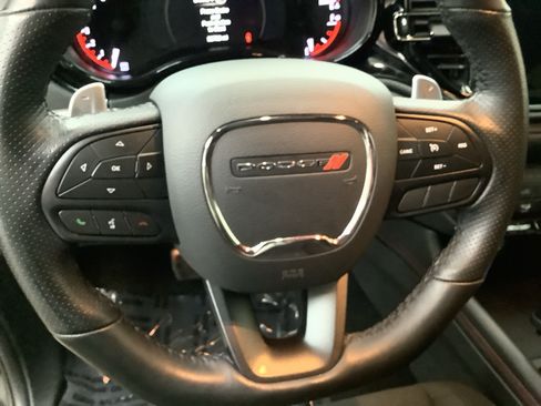 Used 2025 Dodge Durango GT AWD/4WD image 13