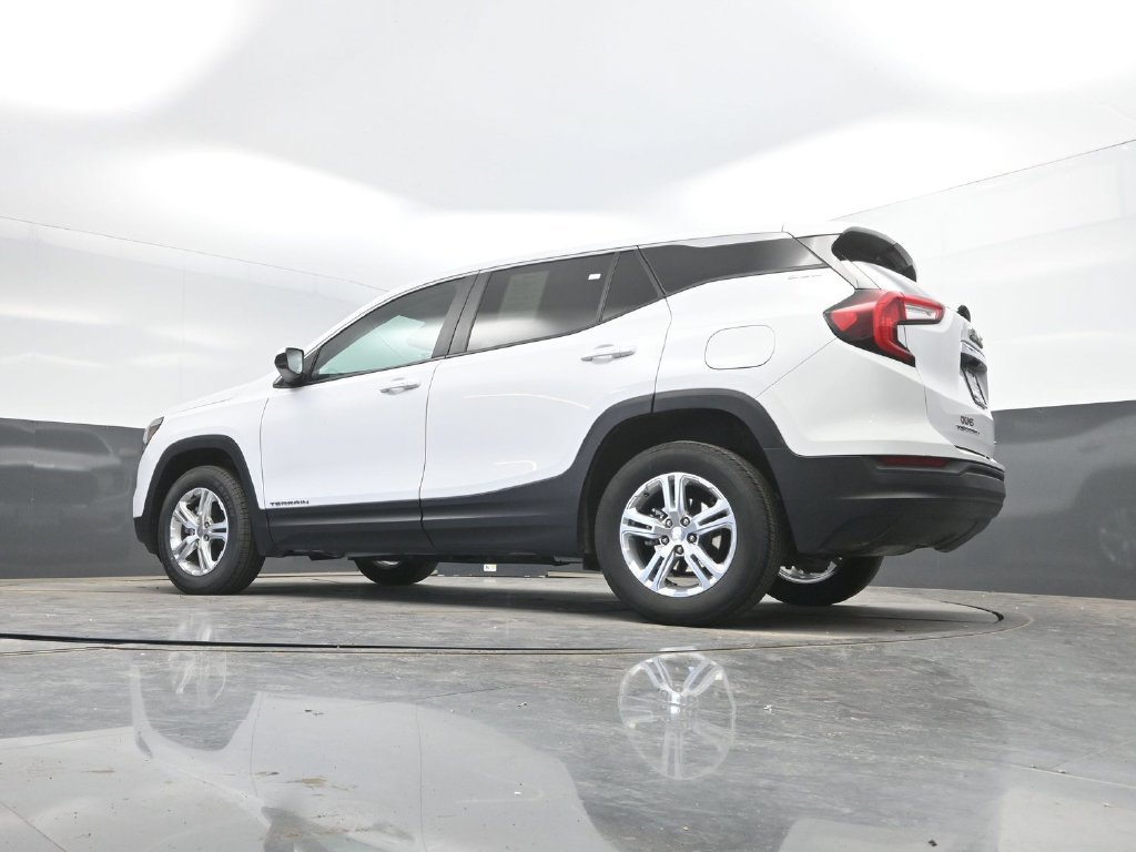 Used 2024 GMC Terrain SLE AWD/4WD image 36
