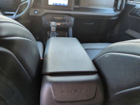 Used 2023 Ford Bronco Black Diamond image 19