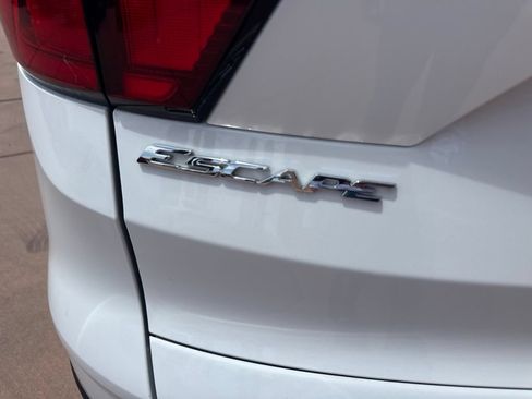 Certified 2019 Ford Escape SE FWD image 7