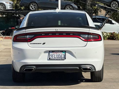 Used 2019 Dodge Charger SXT w/ Blacktop Package AWD/4WD image 6