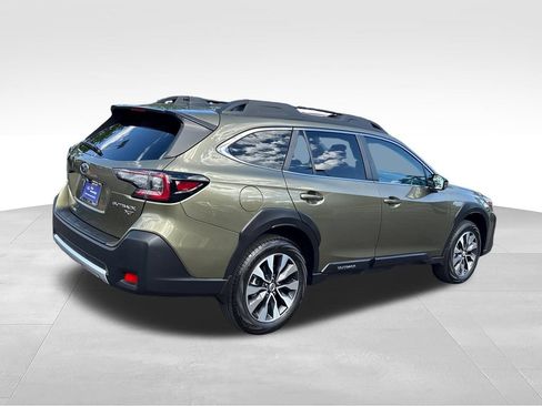 Used 2025 Subaru Outback Limited XT w/ Popular Package #2 AWD/4WD image 9