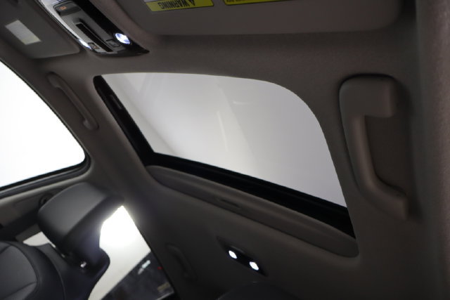 Certified 2023 Kia Niro Wave FWD image 25