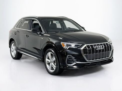 Used 2023 Audi Q3 2.0T Premium w/ Convenience Package AWD/4WD image 7