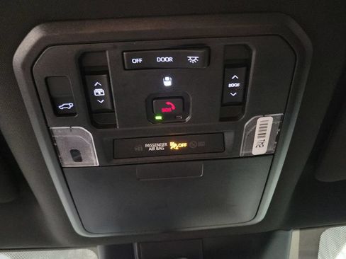 Used 2025 Toyota Sequoia TRD Pro AWD/4WD image 29