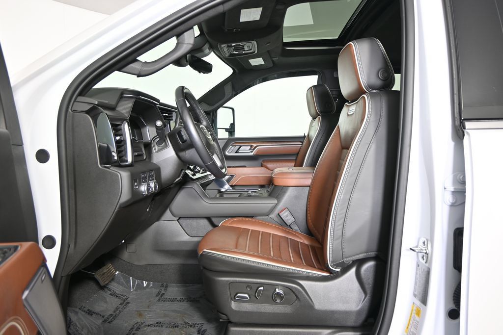 Used 2025 GMC Sierra 3500 Denali Ultimate AWD/4WD image 21