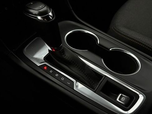 Used 2019 Chevrolet Equinox LT image 30