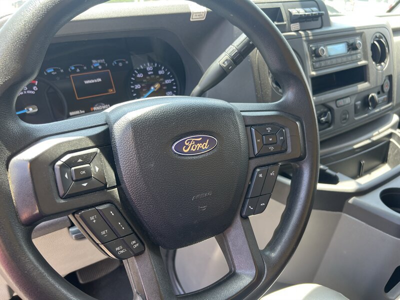 Used 2022 Ford E-350 and Econoline 350 Super Duty RWD image 17