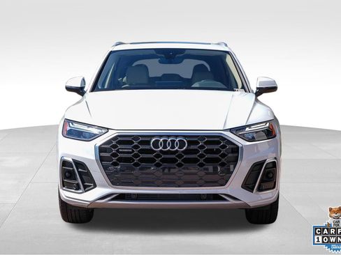 Certified 2023 Audi Q5 2.0T Premium w/ Convenience Package AWD/4WD image 2