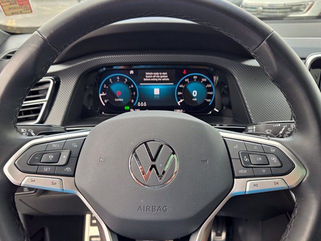 Certified 2025 Volkswagen Atlas Cross Sport SEL Premium R-Line AWD/4WD image 25