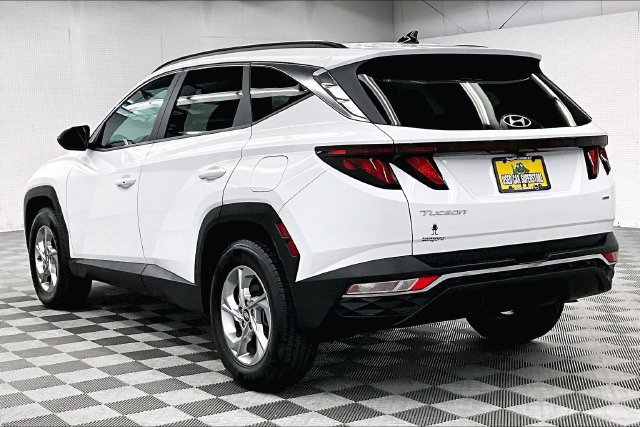 Used 2022 Hyundai Tucson SEL AWD/4WD image 2