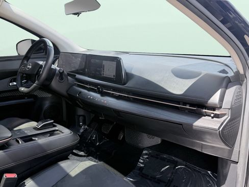 Used 2023 Nissan Ariya FWD image 44