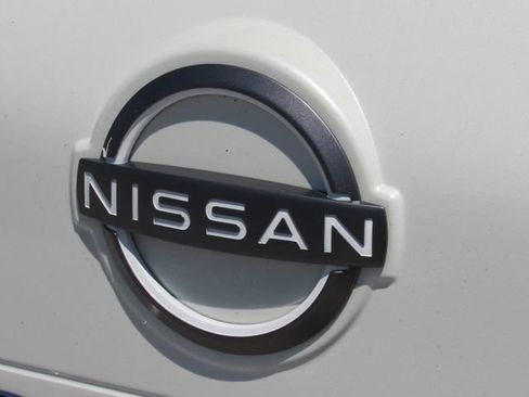 Used 2023 Nissan Rogue SV FWD image 14