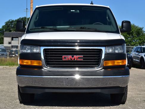 Used 2021 GMC Savana 2500 w/ Driver Convenience Package RWD image 2