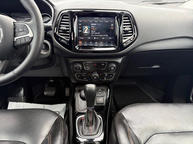 Used 2018 Jeep Compass Limited w/ Navigation Group AWD/4WD image 8