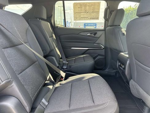 New 2026 Chevrolet Traverse LT image 10