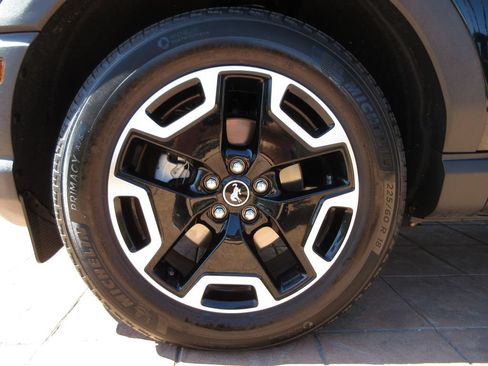 Certified 2023 Ford Bronco Sport Outer Banks AWD/4WD image 8