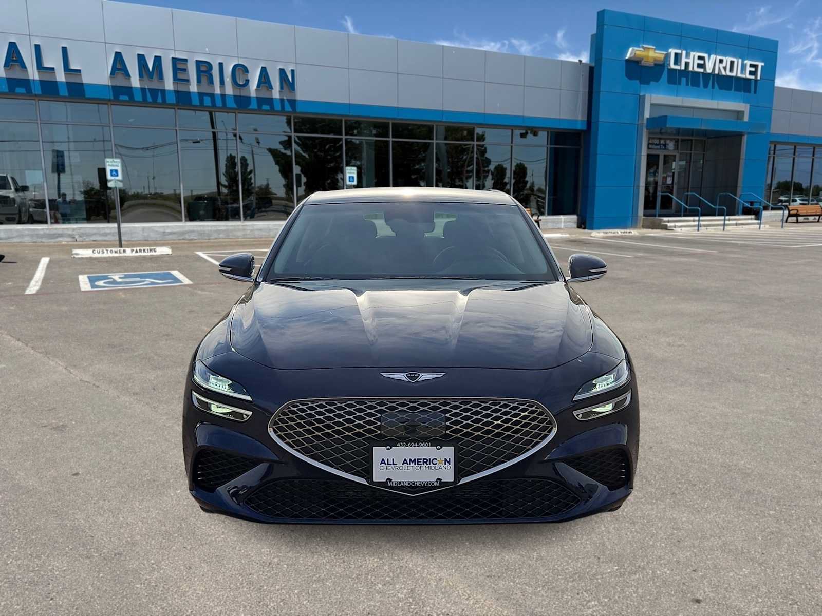 Used 2026 Genesis G70 2.5T RWD image 3