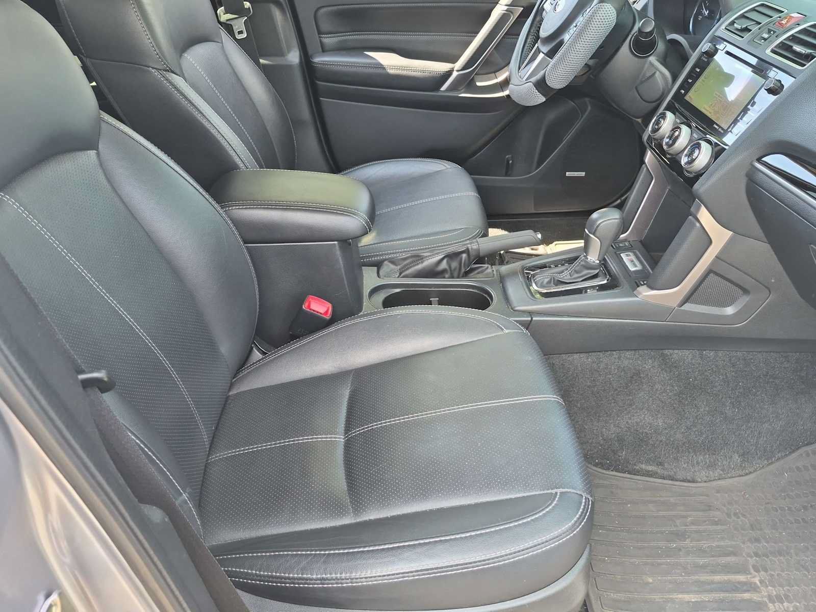 Used 2017 Subaru Forester 2.5i Touring AWD/4WD image 22