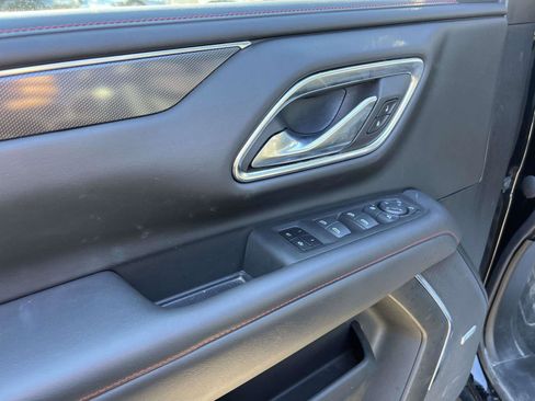 Used 2022 Chevrolet Tahoe RST image 17