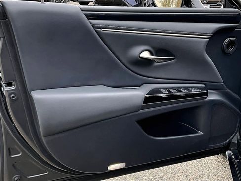 Used 2022 Lexus ES 350 image 21