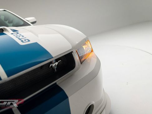 Used 2011 Ford Mustang GT Premium w/ Security Pkg RWD image 10