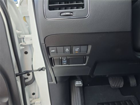 Used 2024 Nissan Armada Platinum w/ Cargo Package RWD image 34