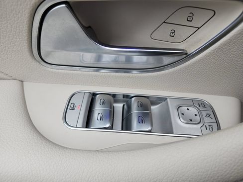 Used 2022 Mercedes-Benz GLE 350 image 21