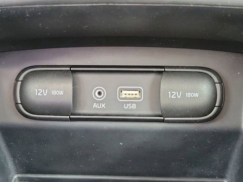Used 2020 Kia Sorento FWD V6 image 29
