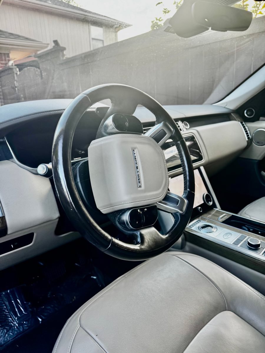 Used 2018 Land Rover Range Rover AWD/4WD image 11