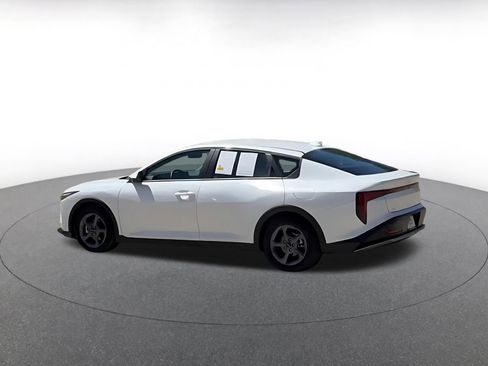 Used 2025 Kia K4 LXS image 10