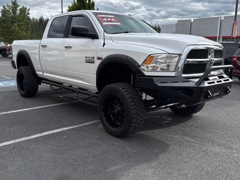 Used 2014 RAM 2500 SLT AWD/4WD image 4