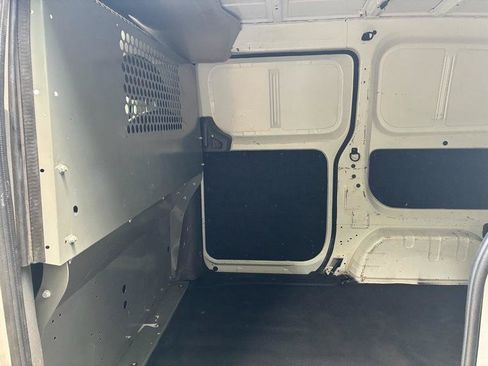 Used 2020 Nissan NV200 S FWD image 23