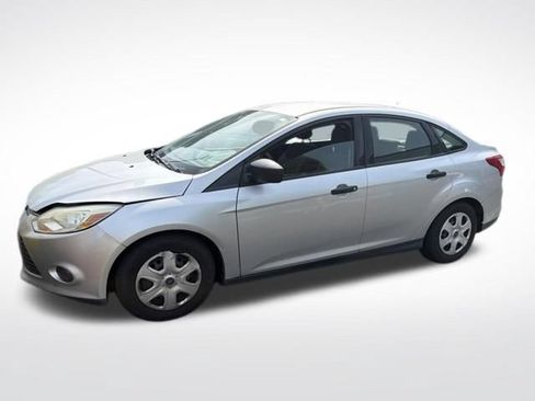Used 2013 Ford Focus S FWD image 5