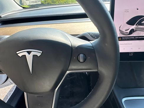 Used 2023 Tesla Model 3 Standard Range RWD image 26