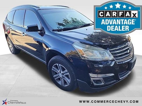 Used 2017 Chevrolet Traverse LT image 1