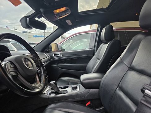 Used 2022 Jeep Grand Cherokee Limited AWD/4WD image 5