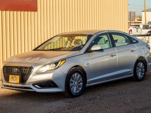 Used 2016 Hyundai Sonata SE image 8