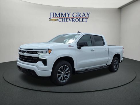 New 2026 Chevrolet Silverado 1500 RST w/ Convenience Package II AWD/4WD image 7