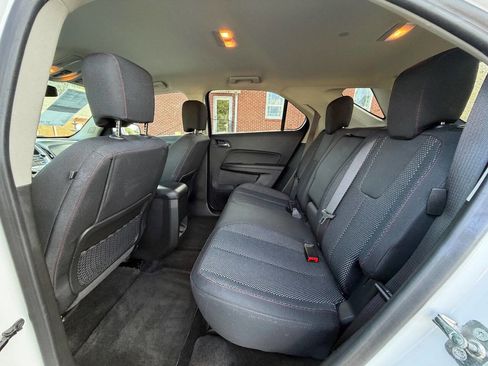 Used 2017 Chevrolet Equinox LT w/ Convenience Package AWD/4WD image 13