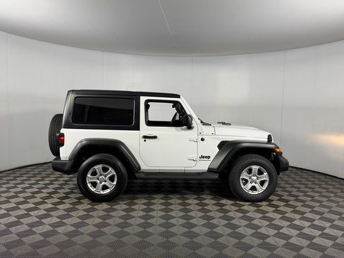 Used 2023 Jeep Wrangler Sport AWD/4WD image 5
