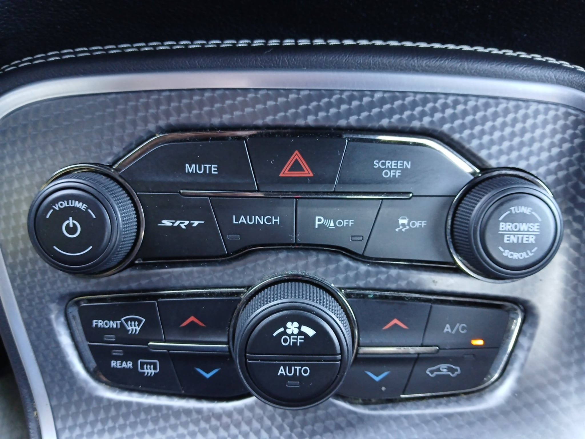 Used 2018 Dodge Challenger SRT Hellcat RWD image 41