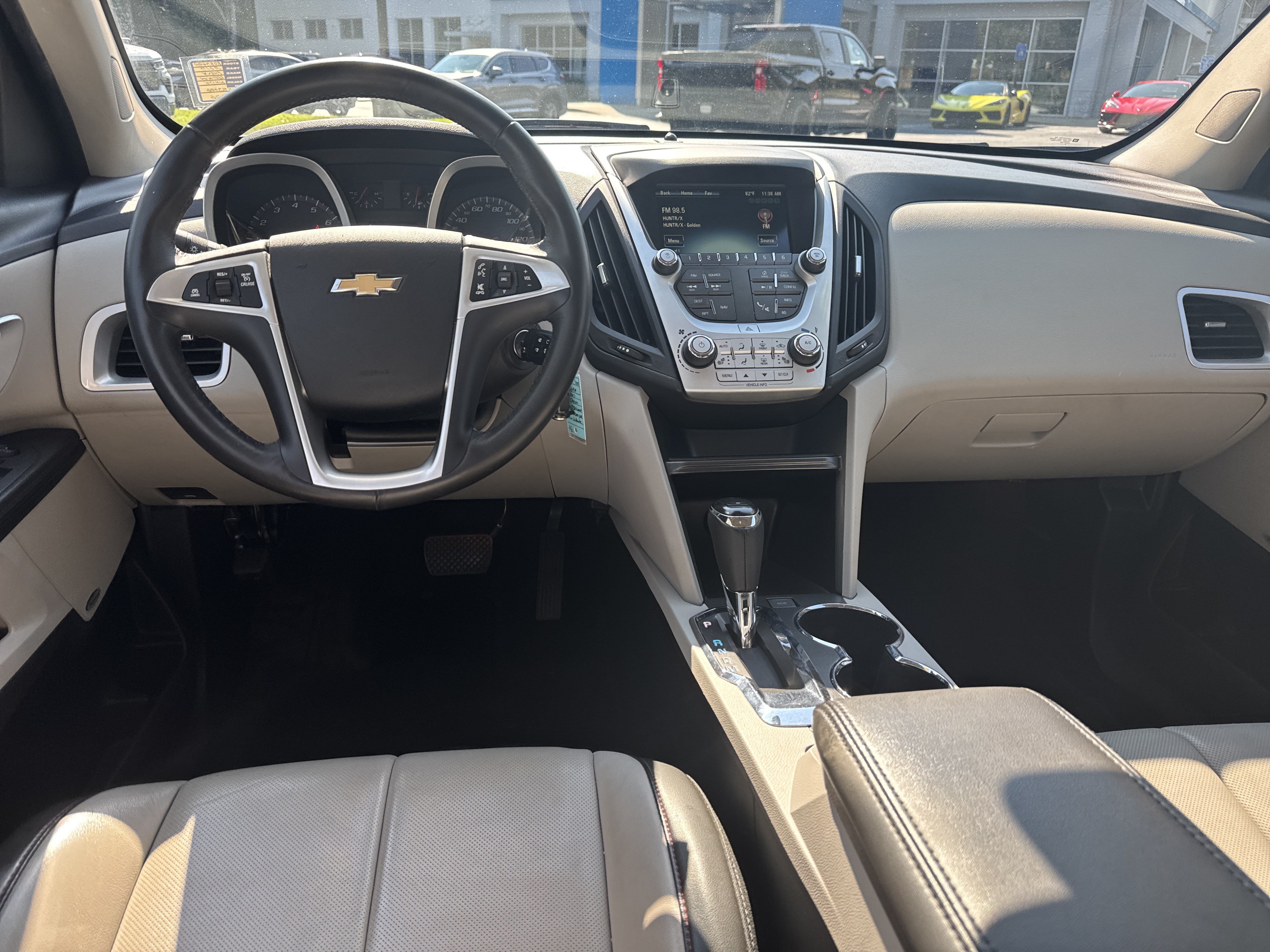 Used 2017 Chevrolet Equinox Premier w/ Enhanced Convenience Package FWD image 21