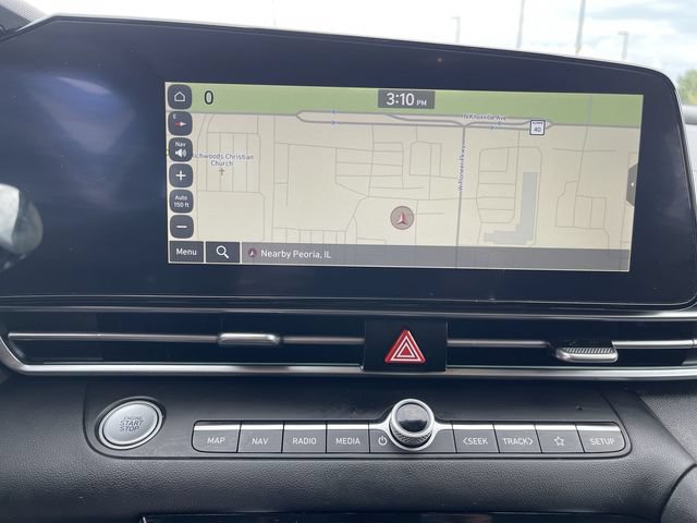 Used 2024 Hyundai Elantra SEL FWD image 20