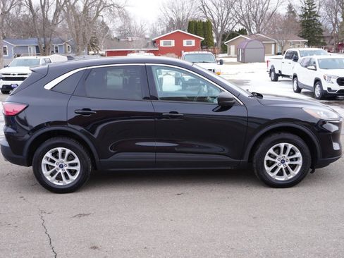 Used 2022 Ford Escape SE image 6