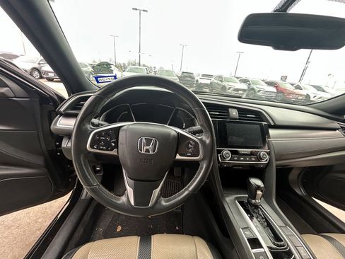 Used 2017 Honda Civic EX-L image 9