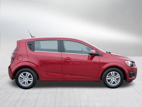 Used 2012 Chevrolet Sonic LT image 8